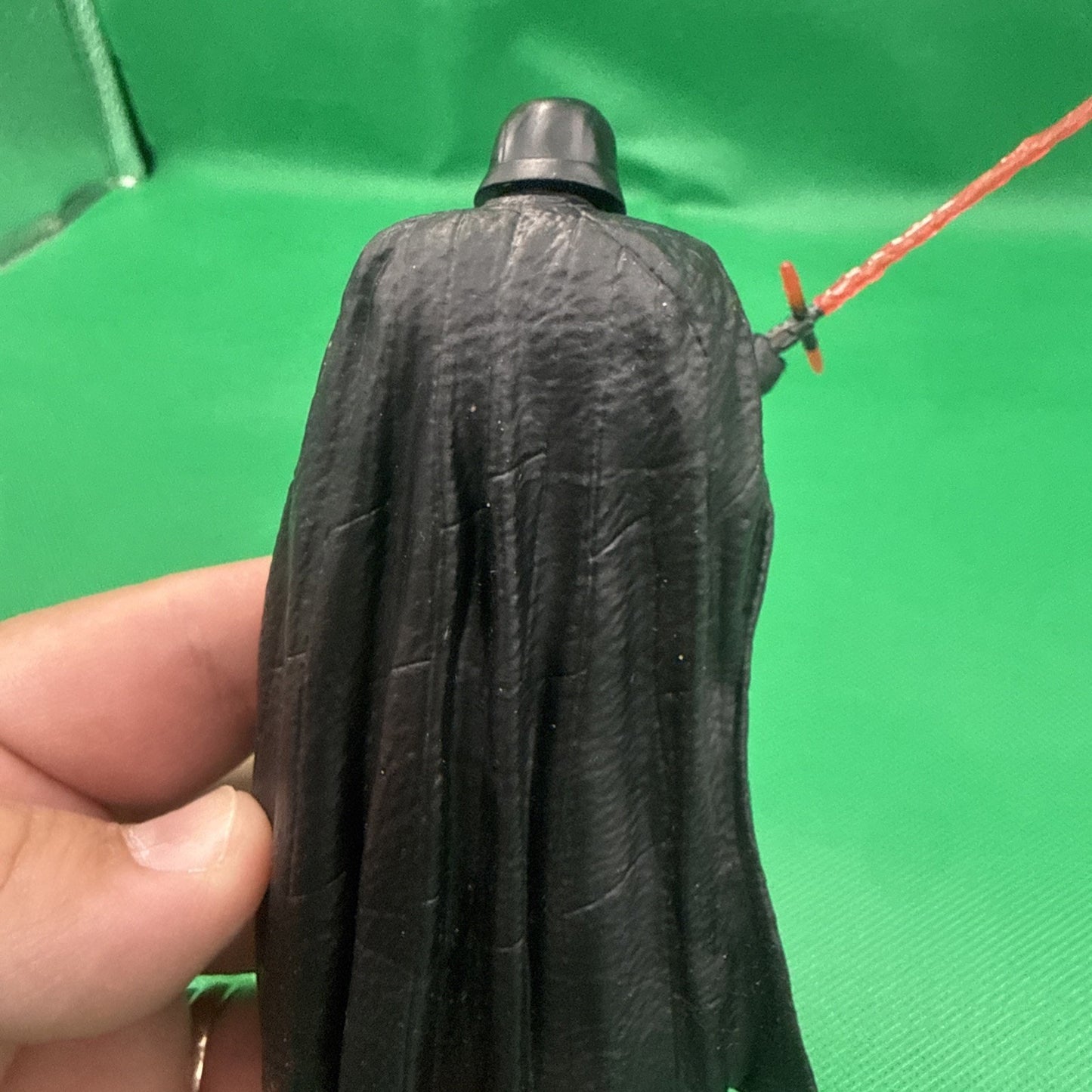 2016 Kylo Ren Star Wars Figure With Removable Cape and Lightsaber!