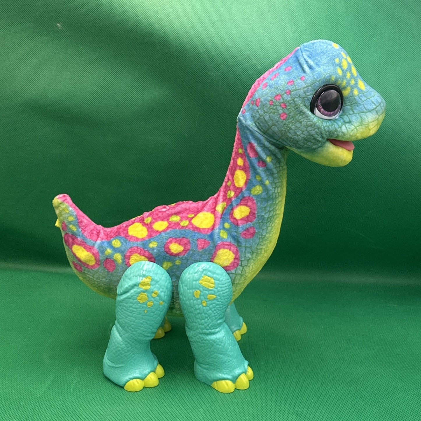 FurReal Snackin’ Sam The Bronto Interactive Animatronic Dinosaur