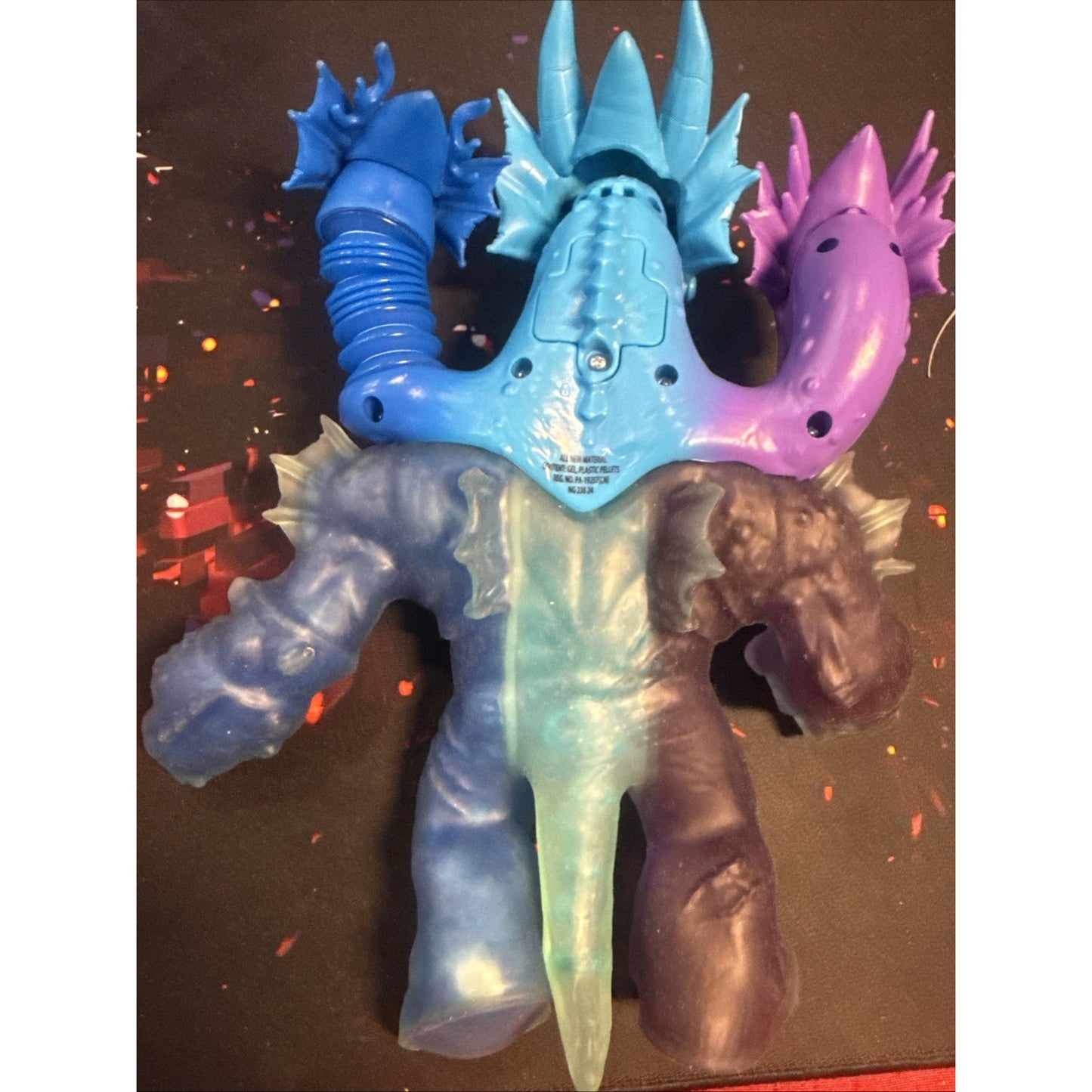 Heroes of Goo Jit Zu Deep Goo Sea King Hydra Triple Goo - Lights Up/Works