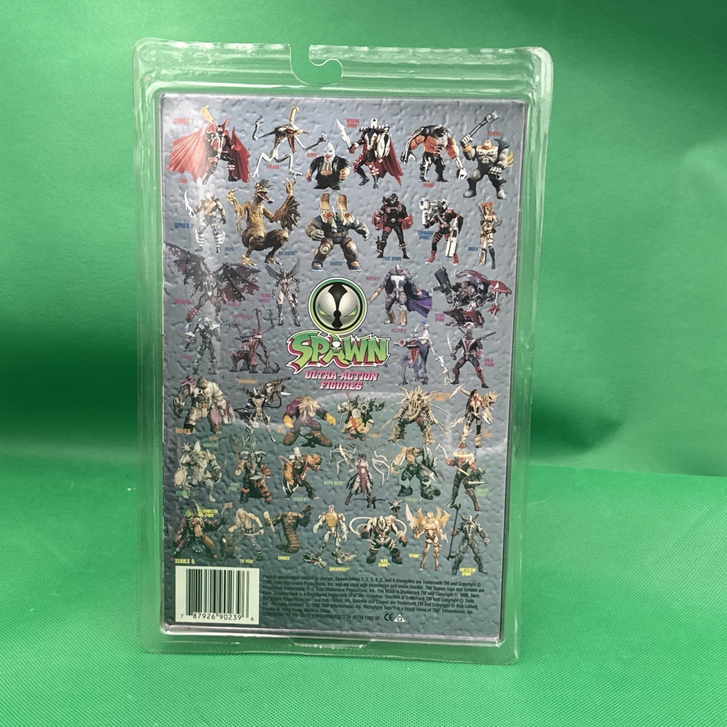 McFarlane Special Limited Edition GREEN Necroplasma Spawn Flying Cape & Comic Bk