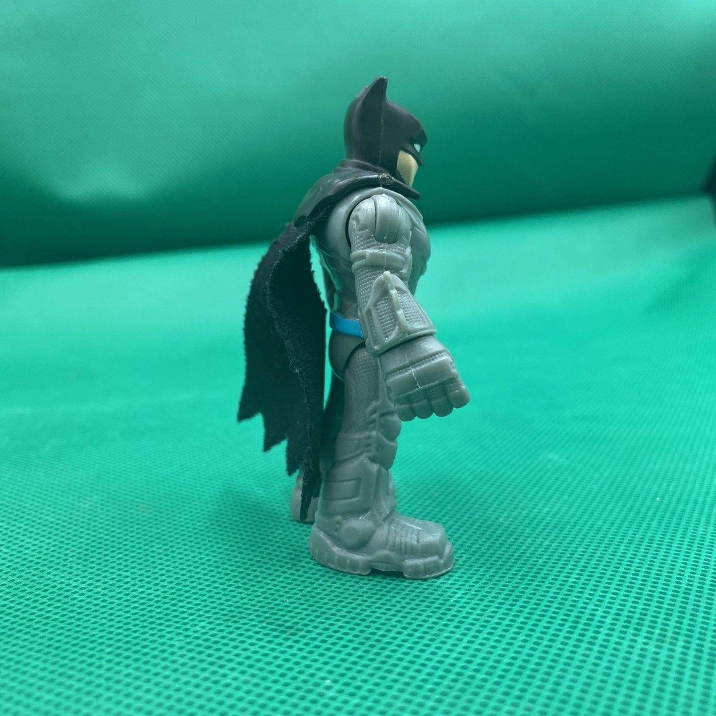 Toys - Figures - Imaginext - DC - Batman (Light Blue Symbol)
