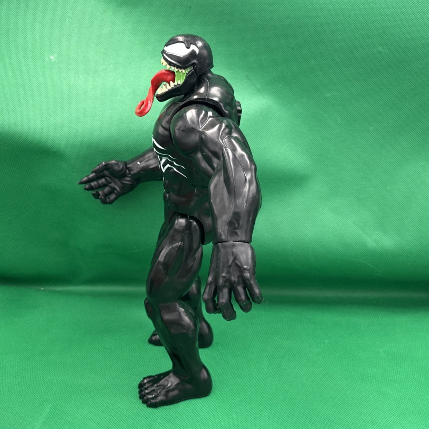 Marvel Titan Hero Series Venom 12" inch Action Figure Spider-Man Hasbro