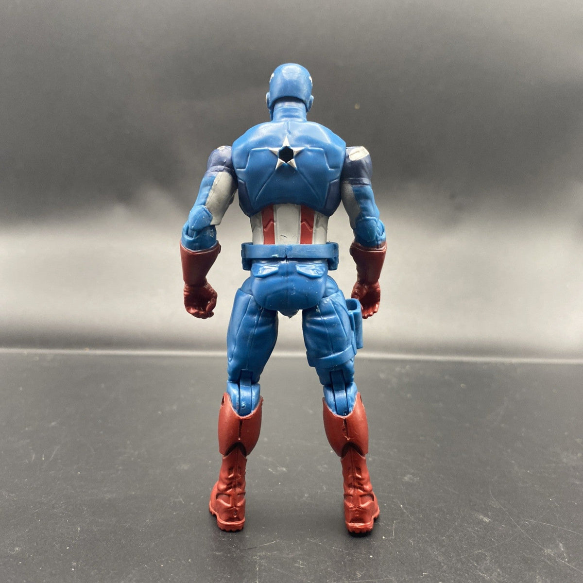 Marvel Avengers CAPTAIN AMERICA Hasbro 4" Action Figure 2011