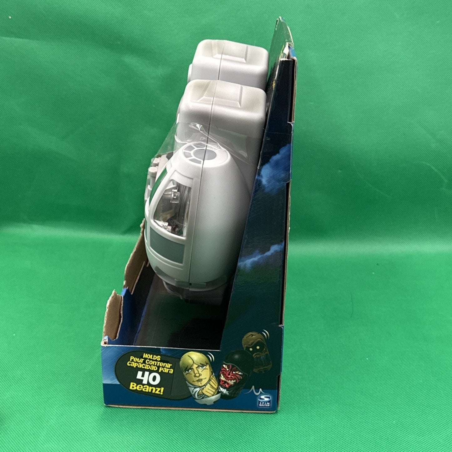 NEW MIGHTY BEANZ STAR WARS MILLENNIUM FALCON + EXCLUSIVE CHEWBACCA & HAN SOLO