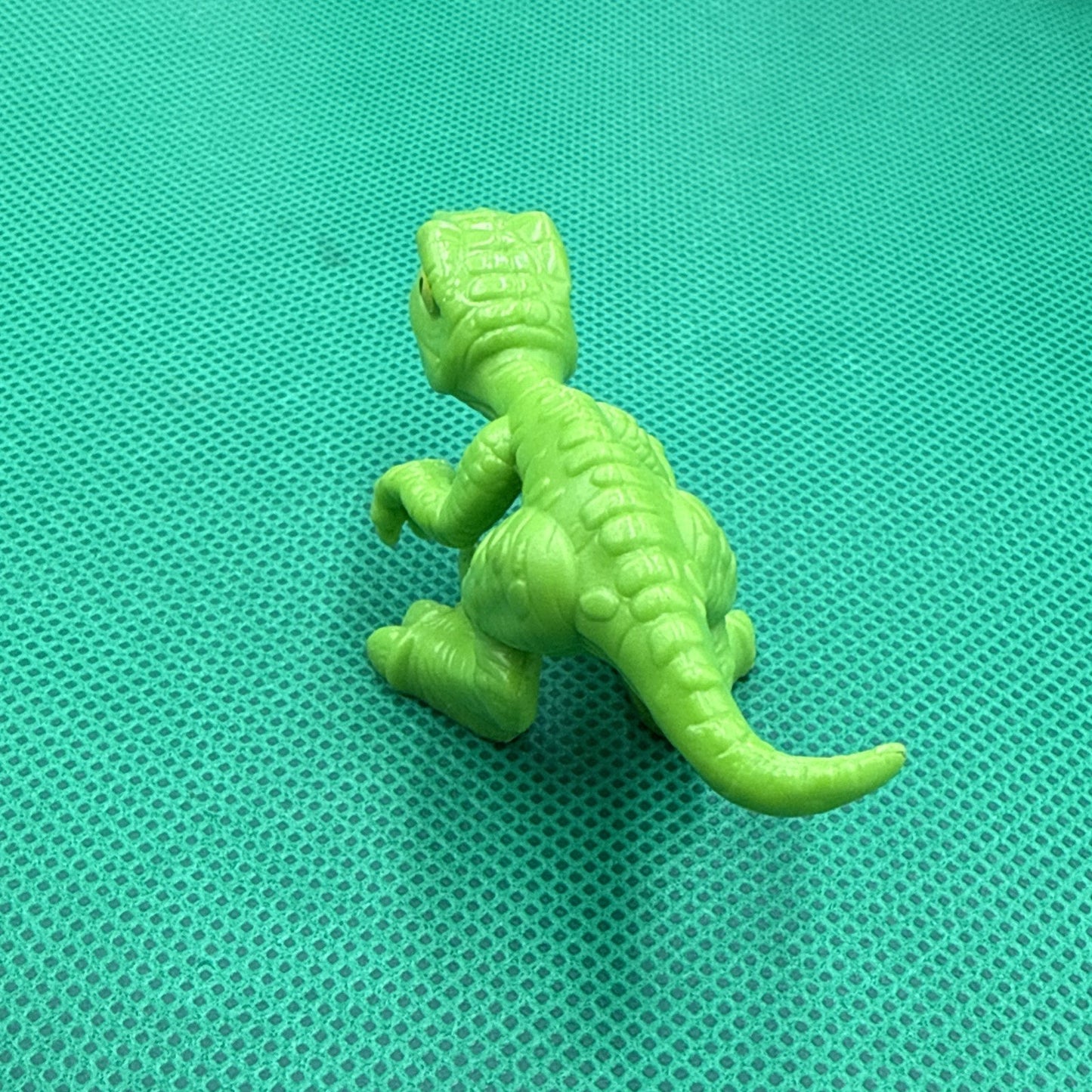 Fisher Price Imaginext Jurassic World Advent Green Velociraptor 2.5" Figure