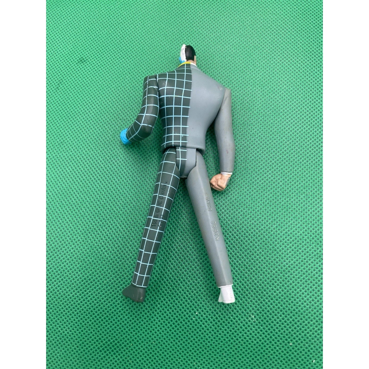 DC Comics Batman The Animated Series Two Face 4.75” Action Figure