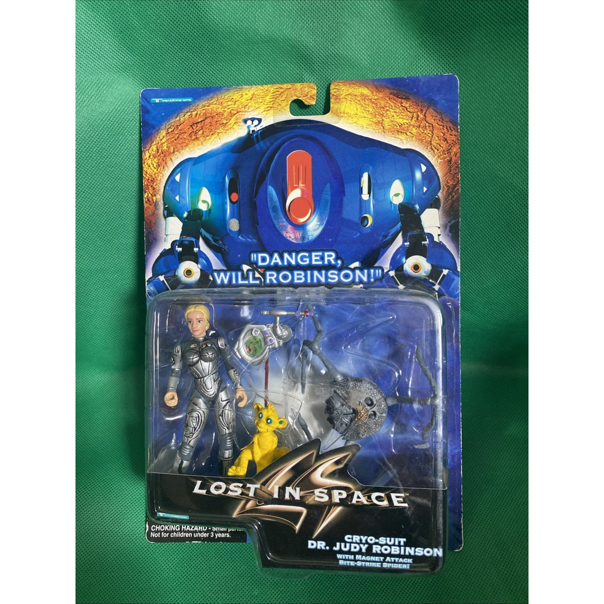 Dr Judy Robinson Cyro Suit Lost In Space 1997 Action Figure Sealed NEW