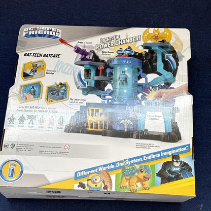 Fisher-Price Imaginext DC Super Friends Bat-Tech Batcave playset Batman LIGHT UP