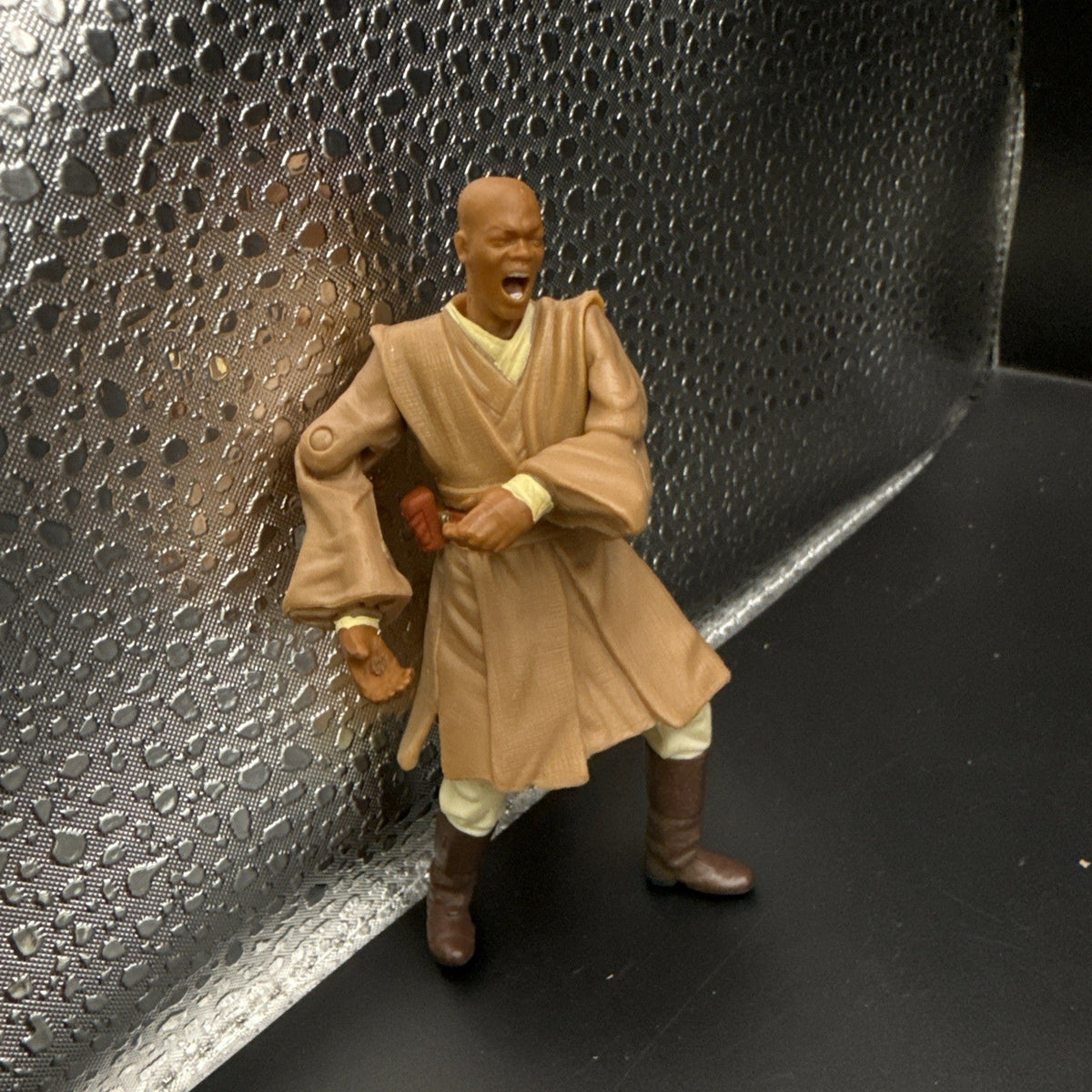 2001Star Wars Attack Of The Clones MACE WINDU Slashing Attack 3.75”