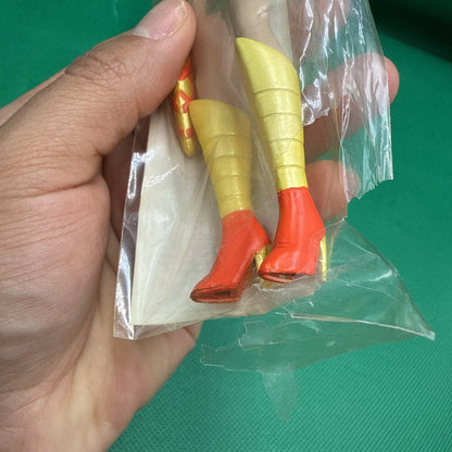 SINTHIA PRINCESS OF HELL FIGURE - LIMITED EDITION - 1998 - SKYBOLT TOYS -open