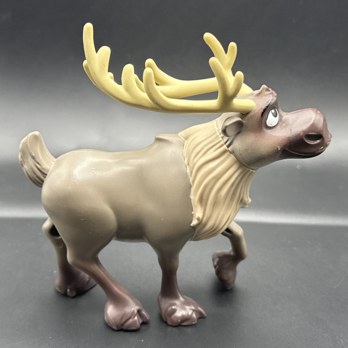 2018 Hasbro Disney Frozen 2 Adventure Collection Sven Action Figure, 5+