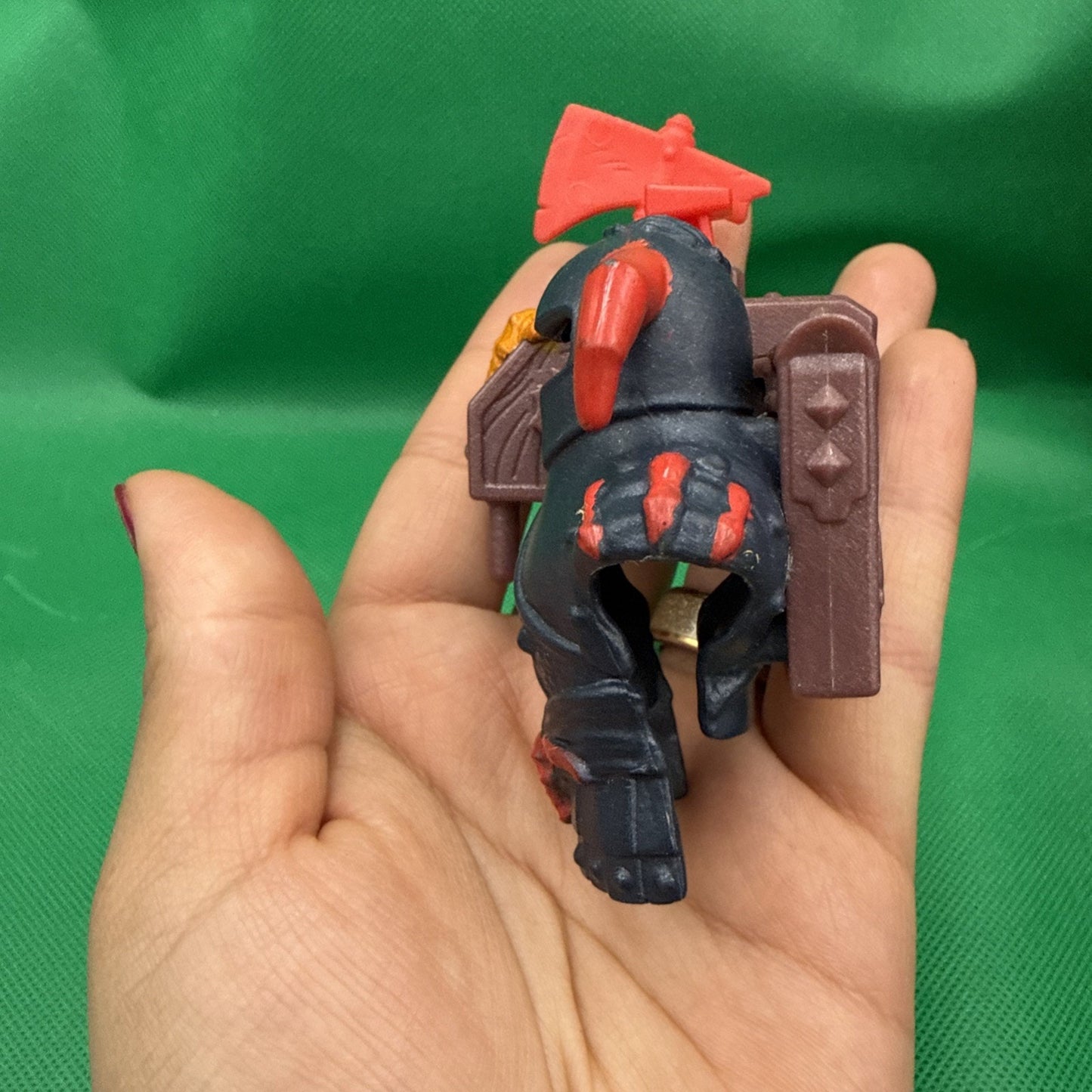 Imaginext DC Super Friends STEPPENWOLF HELMET/AXE PACK accessory