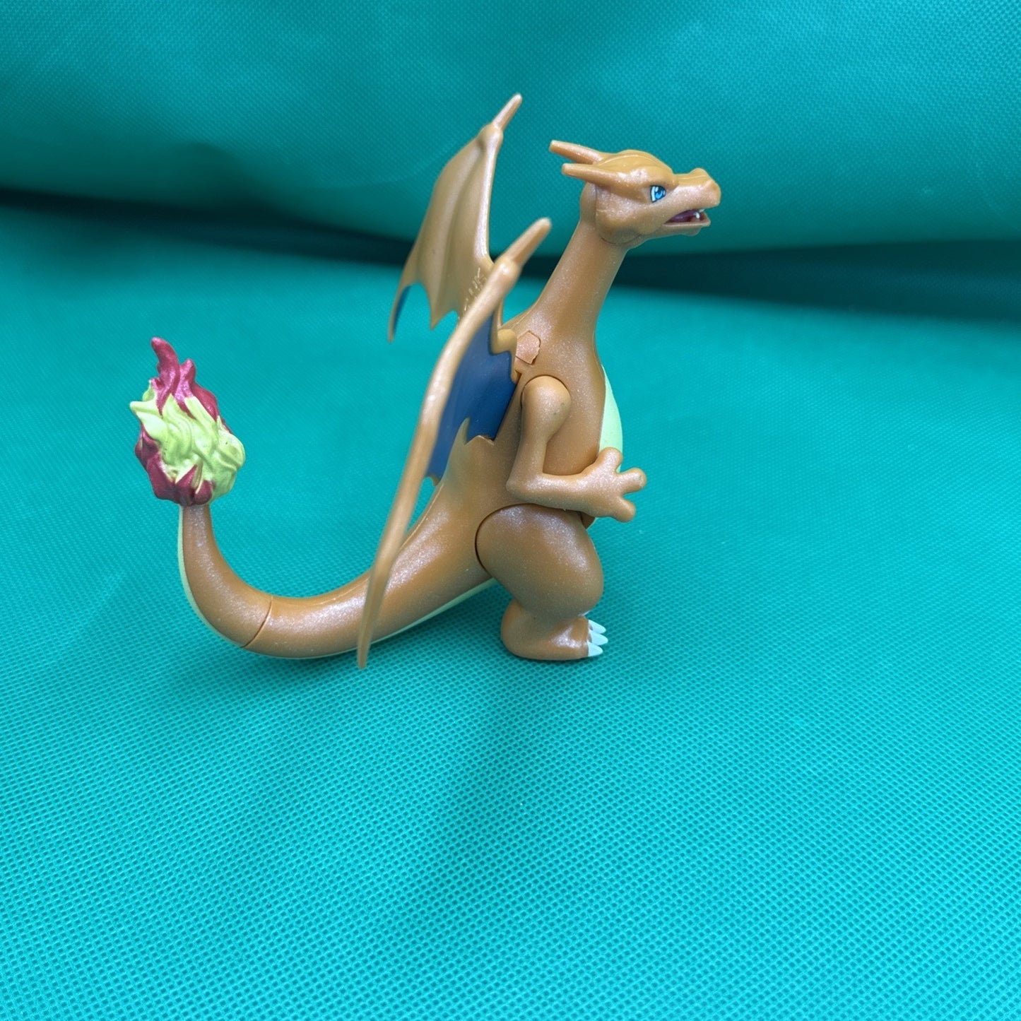 Jazwares CHARIZARD Pokémon Action Figure - PKW2777 POKEMON