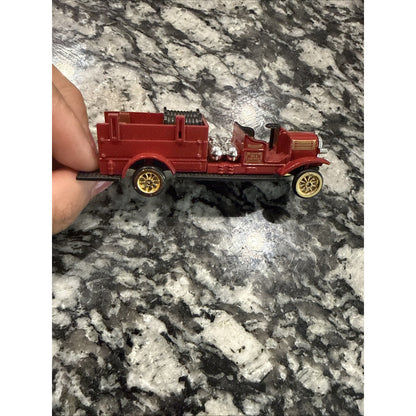 Red 1919 Pirsch Model Die-cast Fire Truck 1:64 Scale 1999 Readers Digest