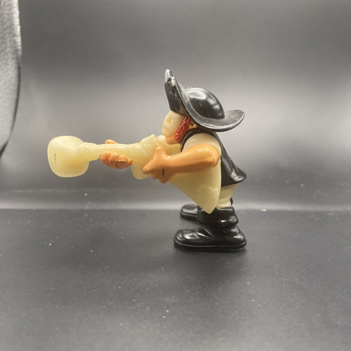 1994 Great Adventures Pirates 2.5" Ghost Raider Figure Glow in Dark Fisher Price