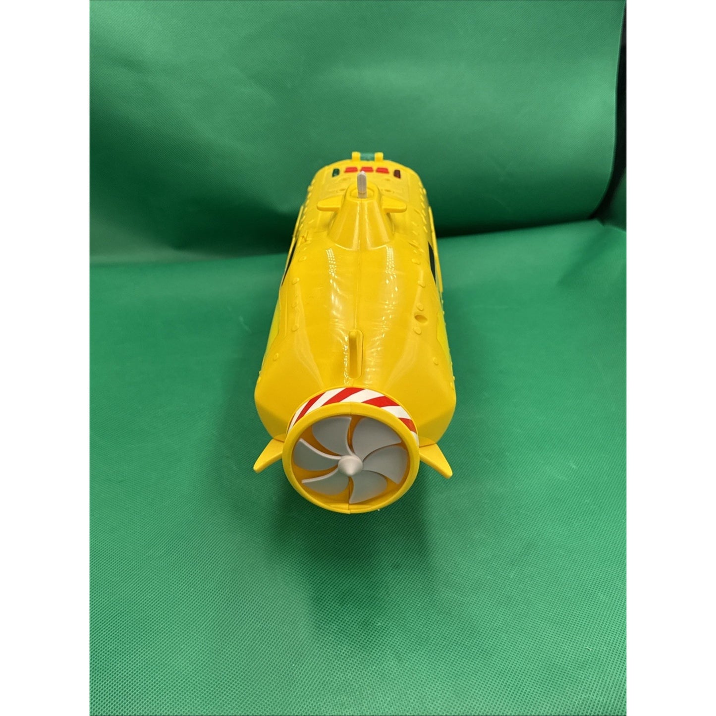 Animal Planet Deep Sea Shark Rescue Yellow Submarine. Not Tested