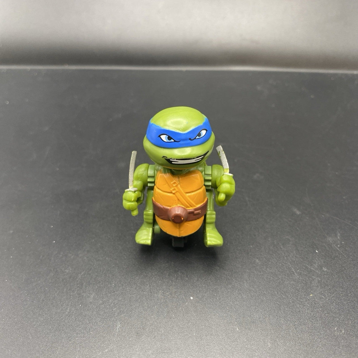 Teenage Mutant Ninja Turtles Leonardo T-Sprint 2015 Nickelodeon Rolling Figure