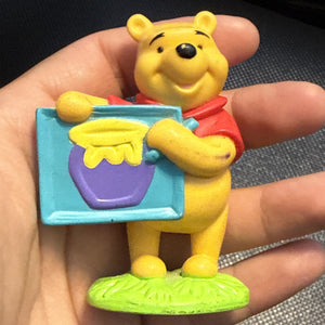 HTF Winnie POOH Bear Holding HONEY POT Picture PVC Figure DISNEY 3"