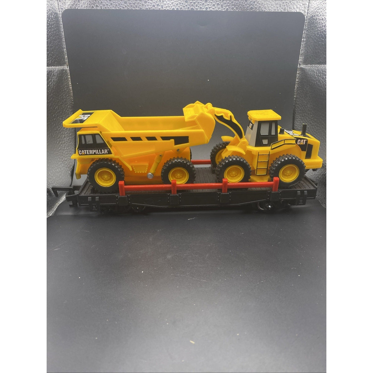CAT CATERPILLAR Train Car Dump Truck & 966 Wheel Loader Toy State Construction