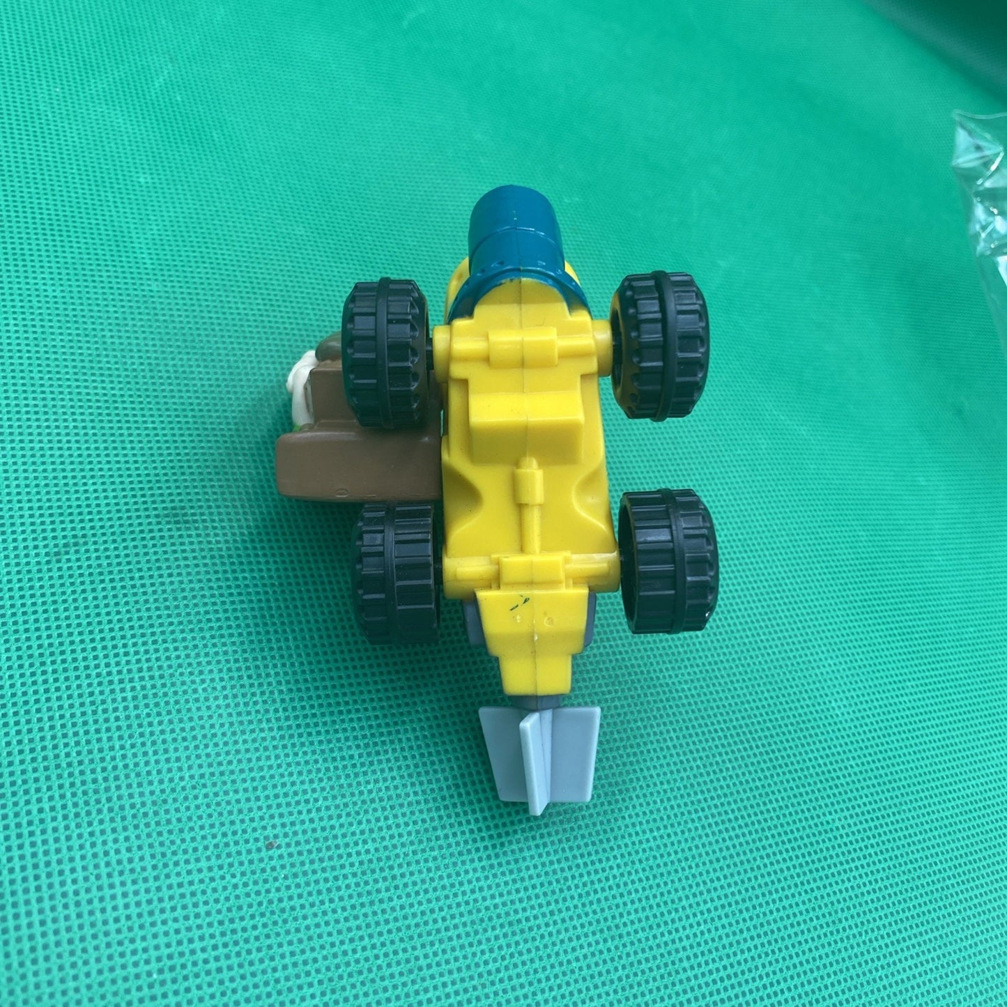 BURGER KING KID'S MEAL TOY 1998 SMALL SOLDIERS - BRICK BAZOOKA TOASTER CAR WORKS