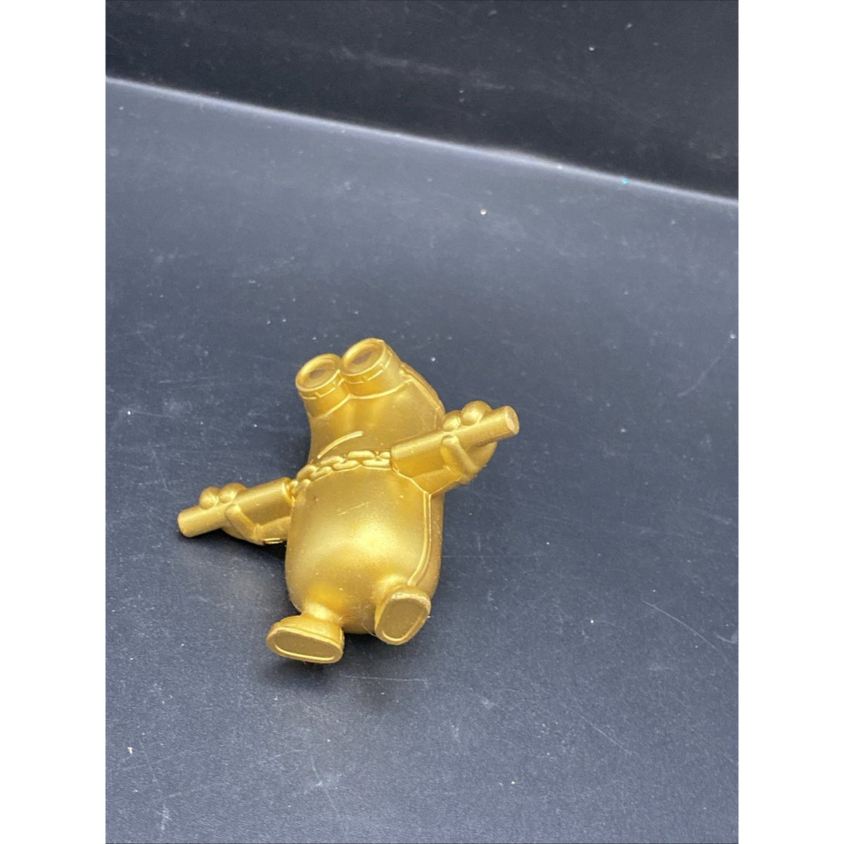 B1 GOLD Nunchucks McDONALDS MINIONS THE RISE OF GRU