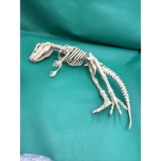 Jurassic World Fallen Kingdom Quest Indominus Rex Articulated Skeleton Figure