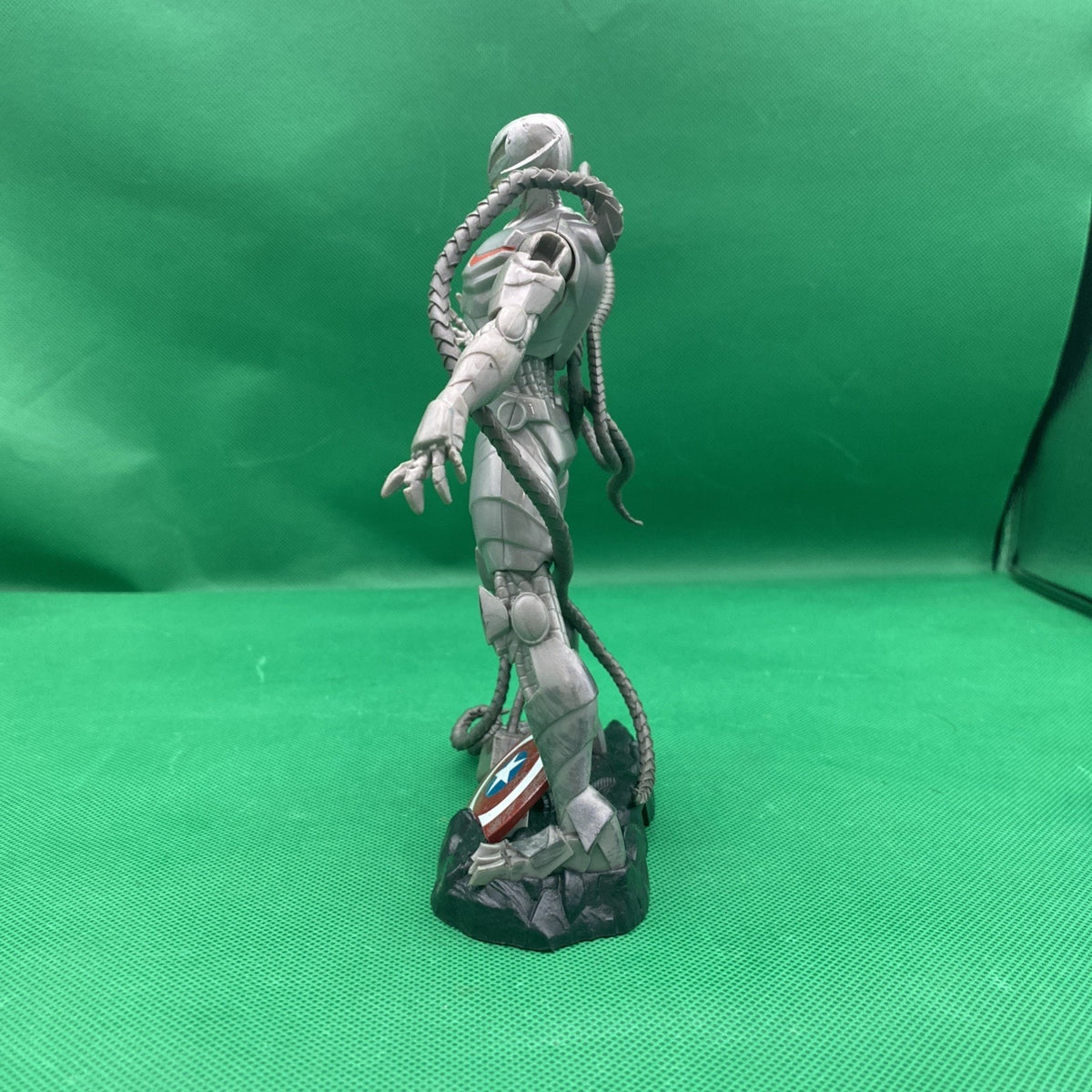 Hasbro Marvel Playmation Ultron Figure Display Base Plastic Gray Red Black 7in