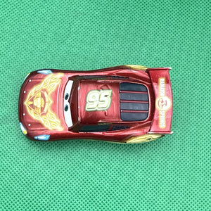 Disney / Pixar Cars ( Lightning McQueen ) -Neon Racers Exclusive Metallic Deco
