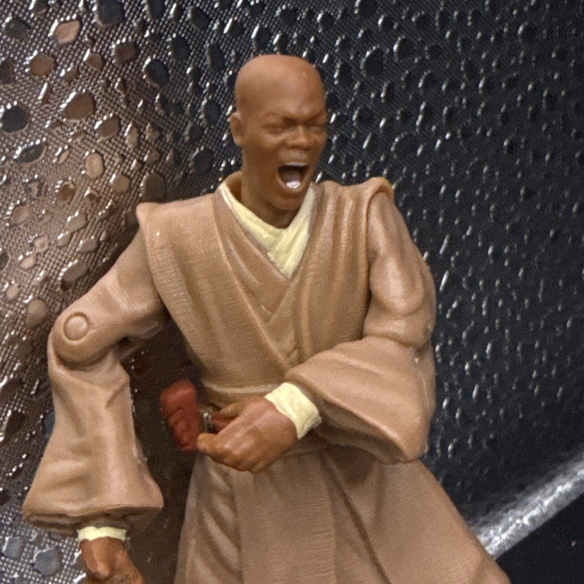 2001Star Wars Attack Of The Clones MACE WINDU Slashing Attack 3.75”