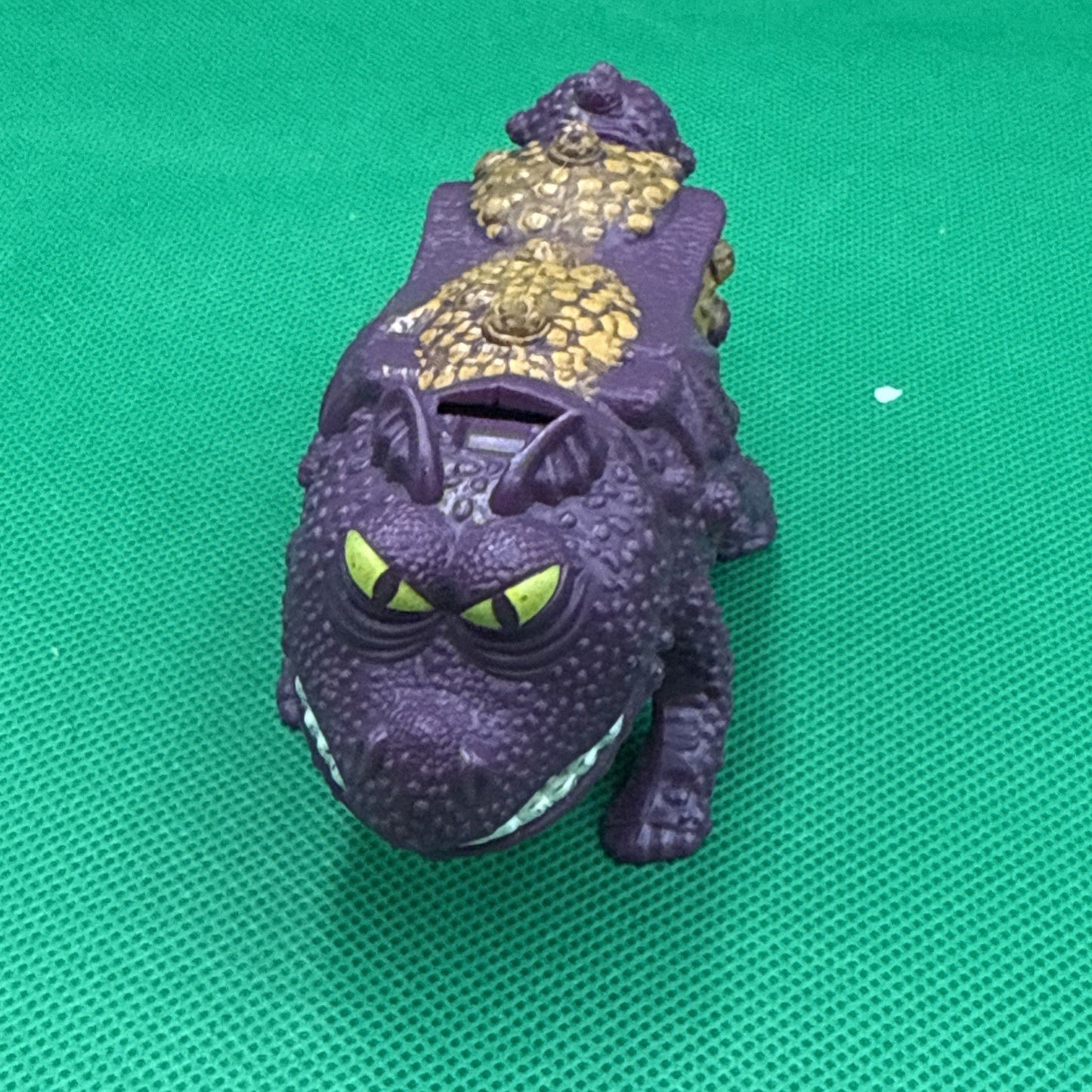 2010 McDonald's Happy meal Dreamworks Purple Gronckle How to train your dragon