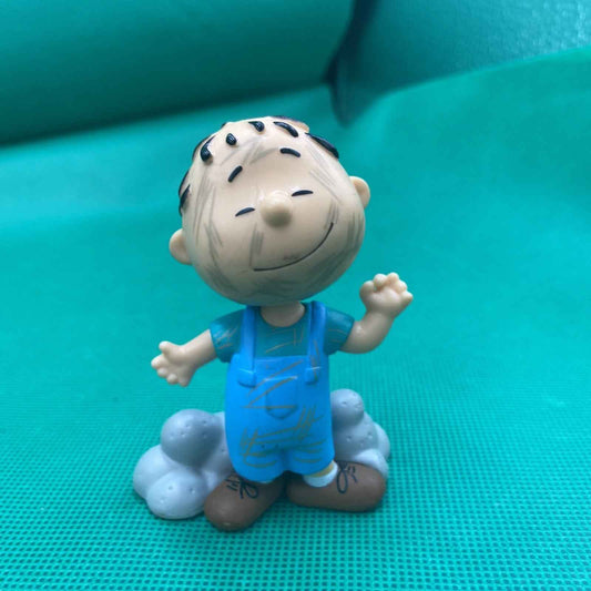 Charlie Brown Peanuts Pig Pen dust PVC Figure JP Cake Topper