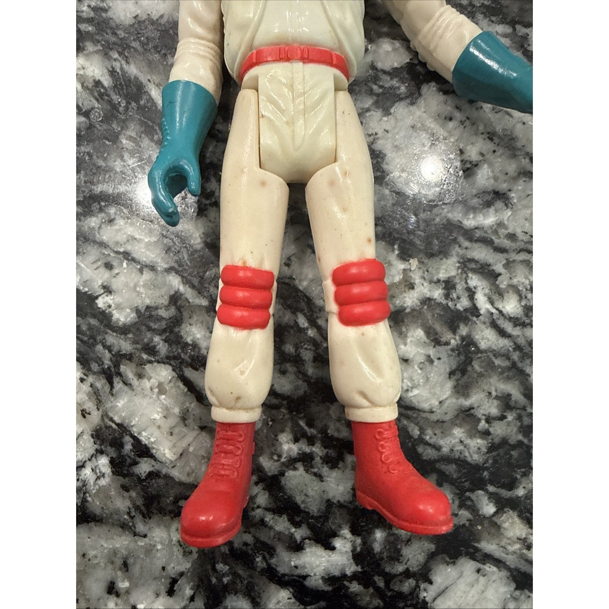 1987 The Real Ghostbusters Fright Features Egon Spengler Action Figure KENNER
