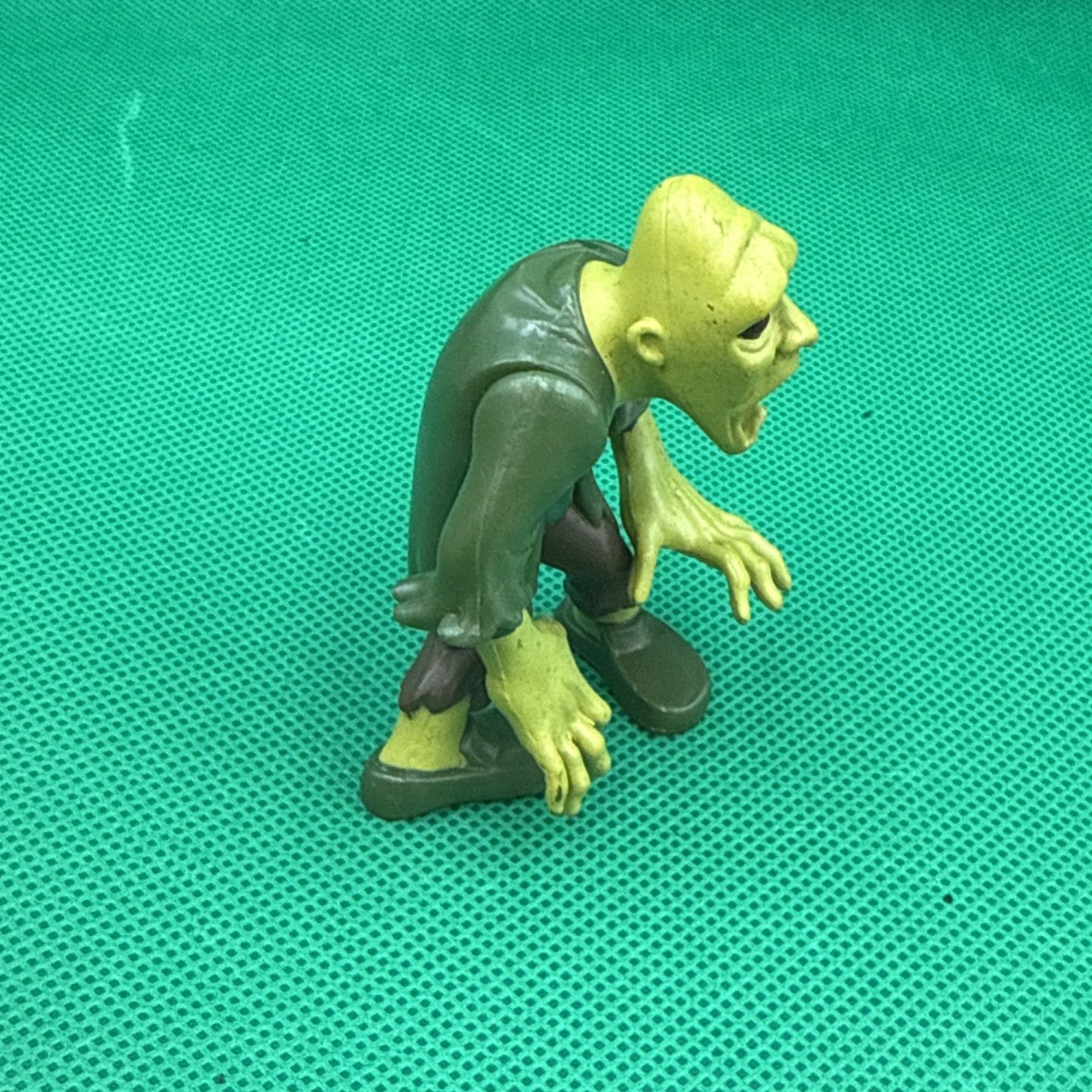 2.5" Scooby Doo ZOMBIE Action Figure Scooby-Doo Monsters Mystery Mates