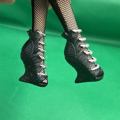 Raven Queen - ever after high doll