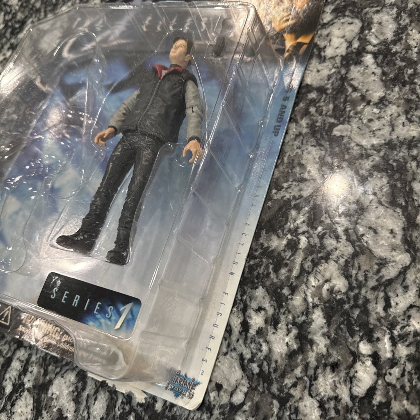 X Files Agent Mulder w/Alien Fight The Future Series 1 McFarlane Toys 1998 Spawn