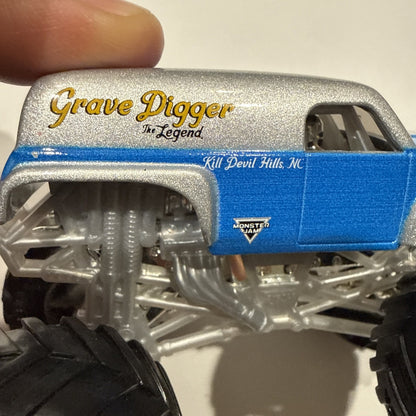 Hot Wheels Monster Jam Grave Digger The Legend Color Blue