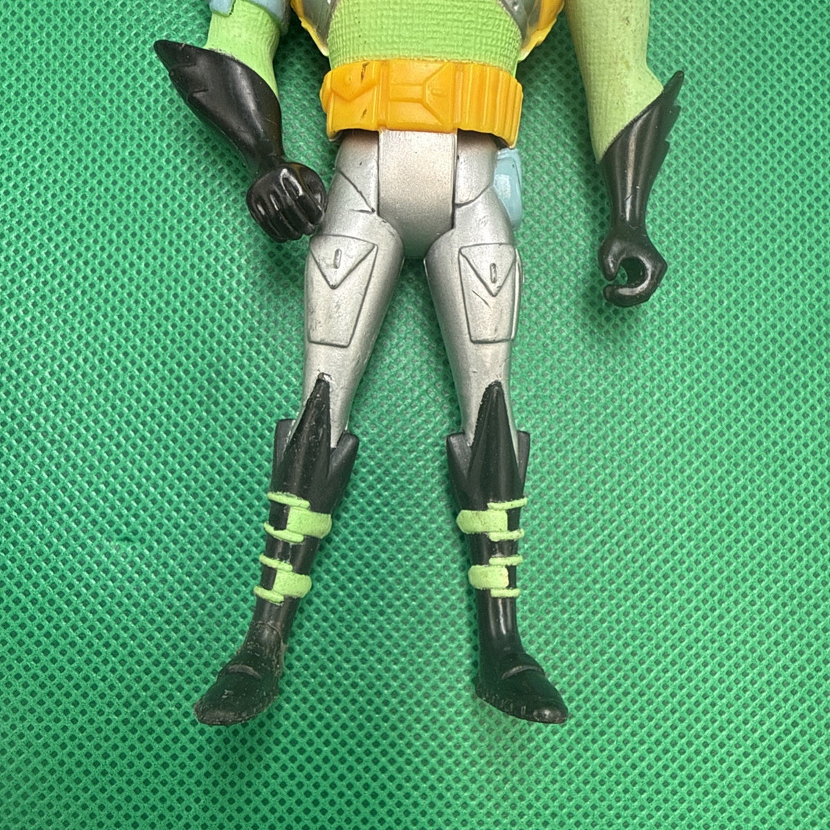 Batman 1999 Hasbro Dc Comics Batman 5" posable figure GREEN Yellow RARE!