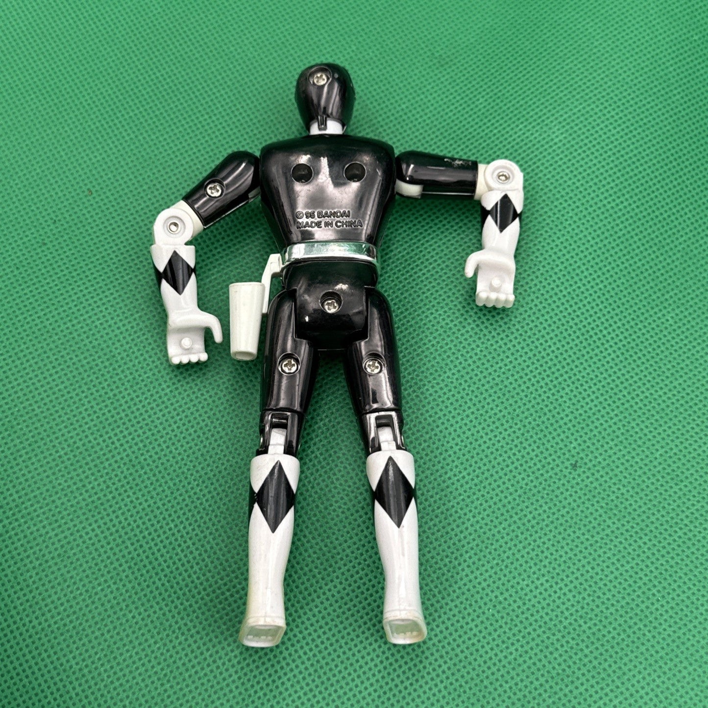 '95 Mighty Morphin Power Rangers The Movie Metallic Black Ranger 5.5" Figure - toyscardscomics