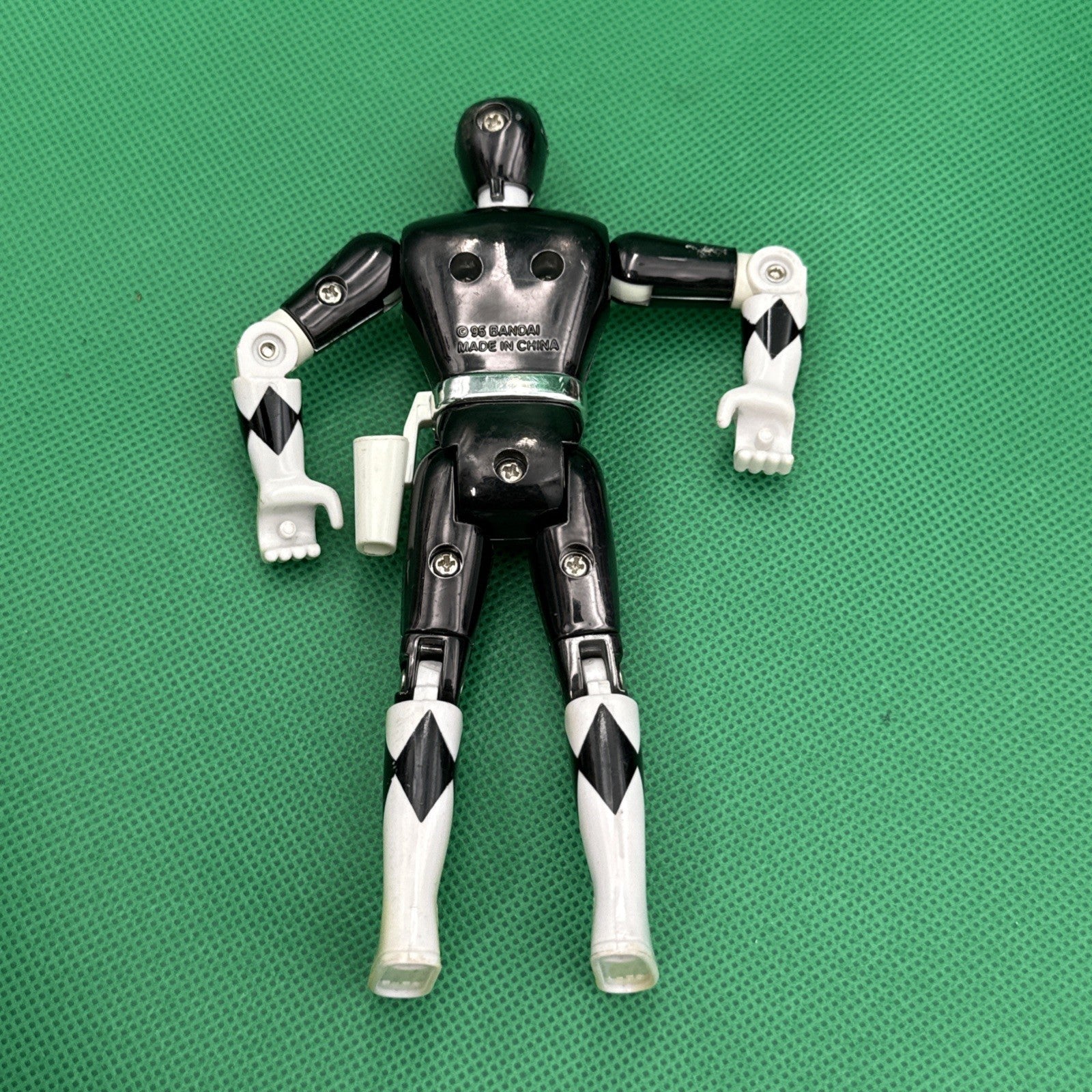 '95 Mighty Morphin Power Rangers The Movie Metallic Black Ranger 5.5" Figure - toyscardscomics