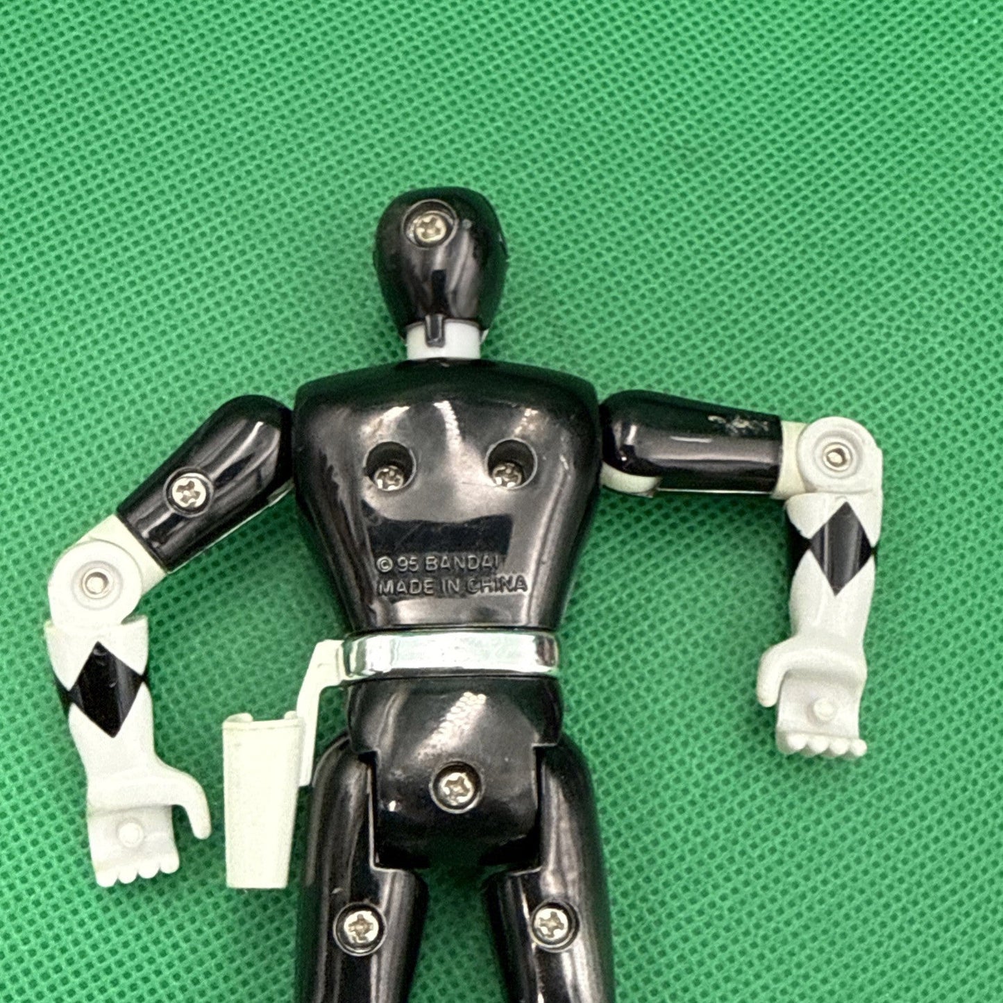 '95 Mighty Morphin Power Rangers The Movie Metallic Black Ranger 5.5" Figure - toyscardscomics