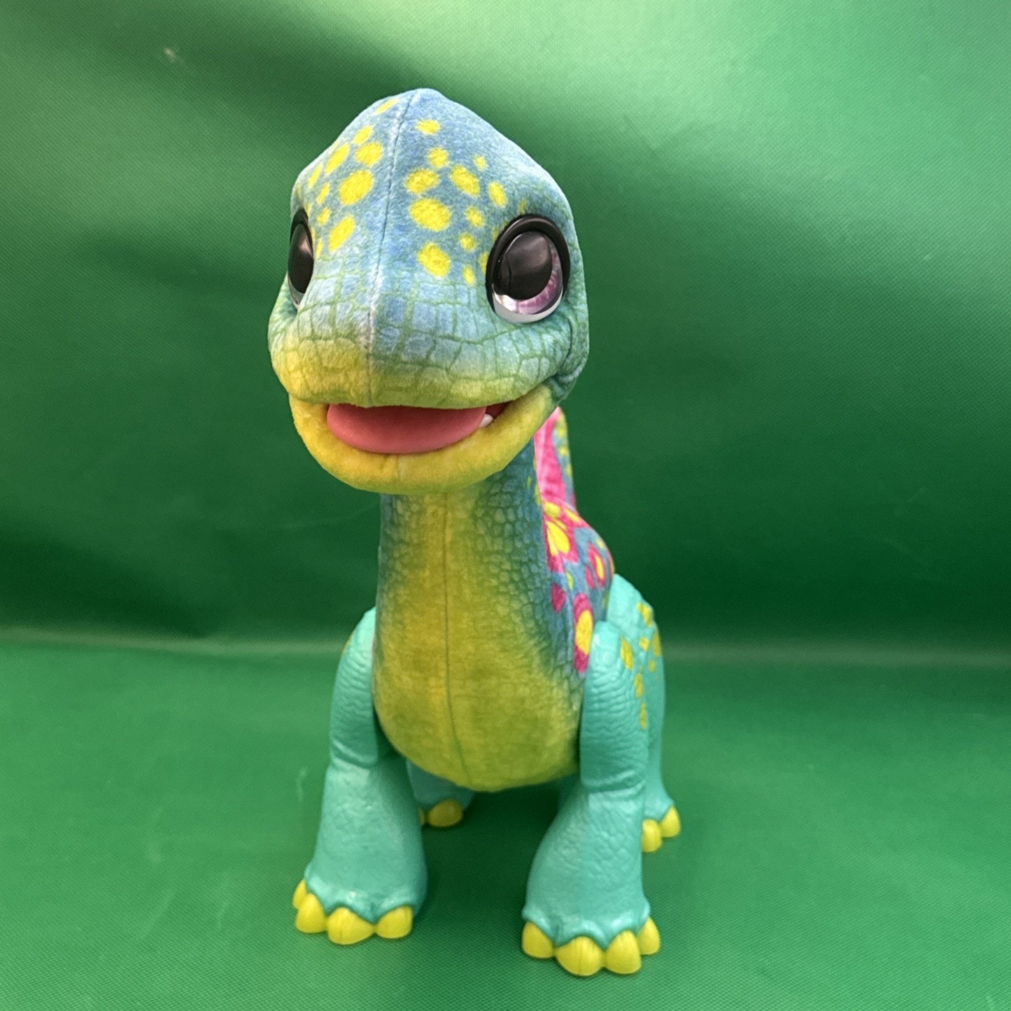 FurReal Snackin’ Sam The Bronto Interactive Animatronic Dinosaur