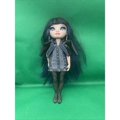 MGA Entertainment Amaya Raine Rainbow Fashion Doll DIFFRENT OUTFIT