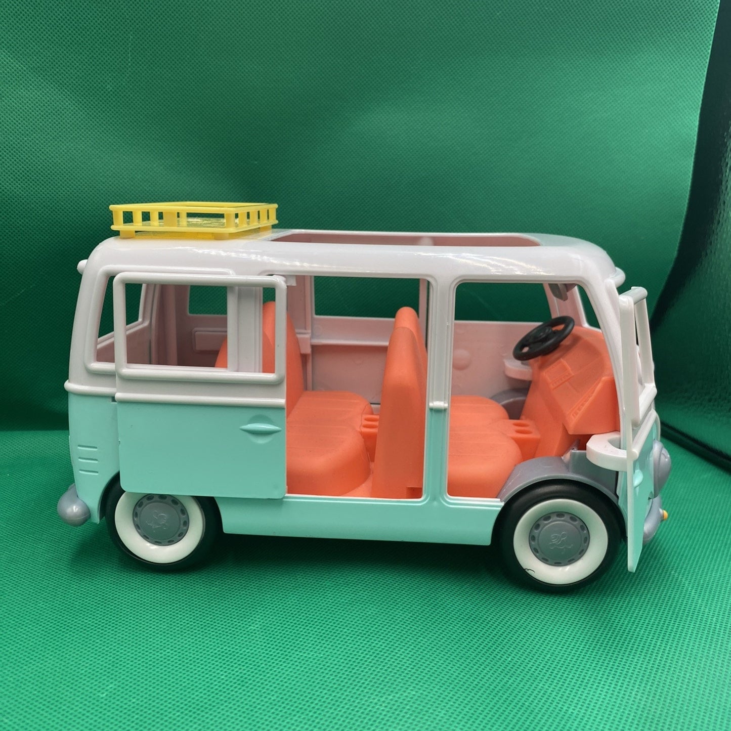 Honey Bee Acres Flower Groove Van 9" Volkswagen VGUC groovy hippie VW