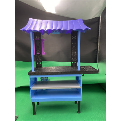 Monster High Doll Coffin Bean Play Set Stand Counter Booth Shop Playset