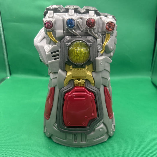 Hasbro Marvel Avengers Thanos Infinity Gauntlet Electronic Lightup Fist w/ Sound