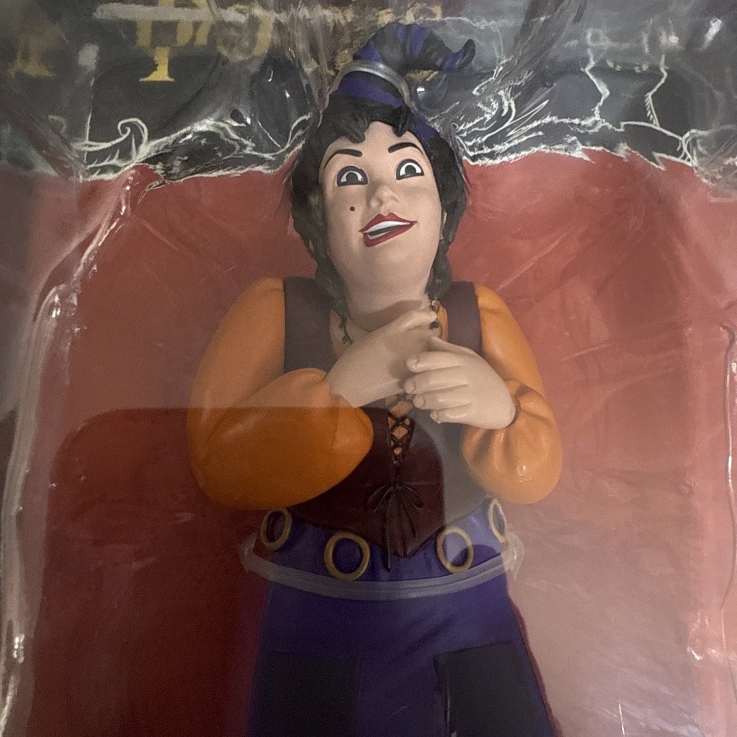 NECA Hocus Pocus Mary Sanderson Scale Action Figure 6"