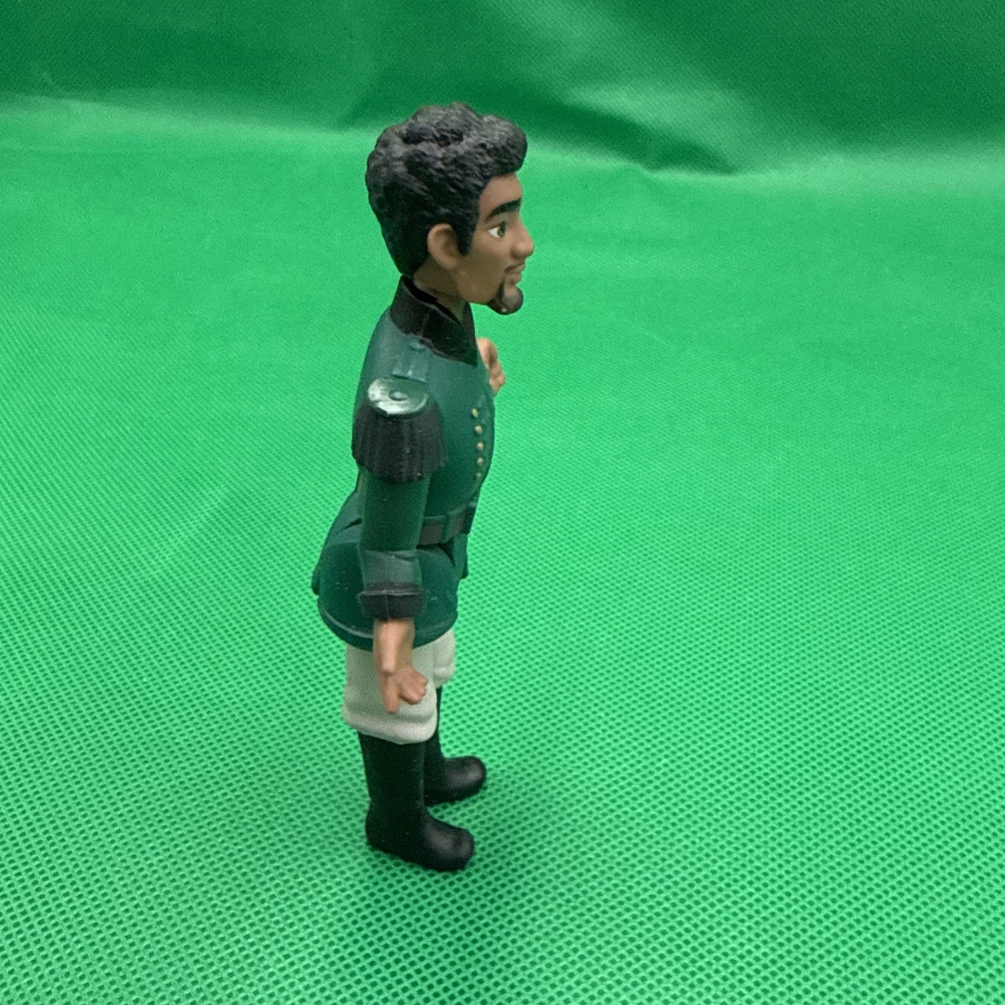 Frozen 2 Adventure Collection Lieutenant Mattias 4-Inch Poseable Figure