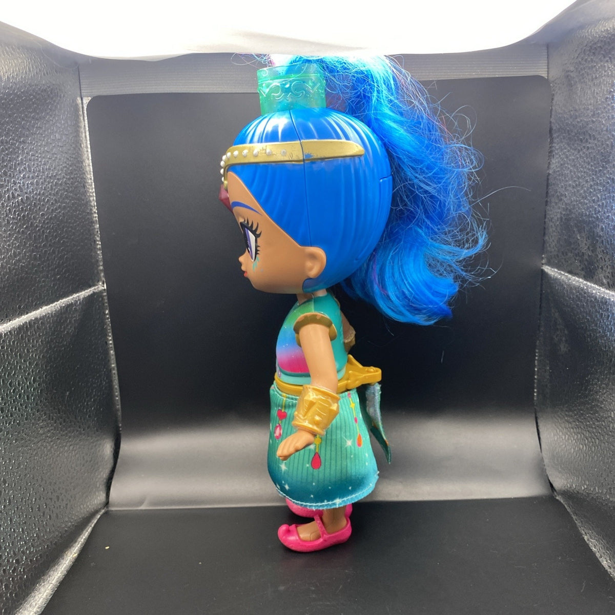 Nickelodeon Shimmer and Shine Doll Blue Hair Green Dress Gold Accessories Talks