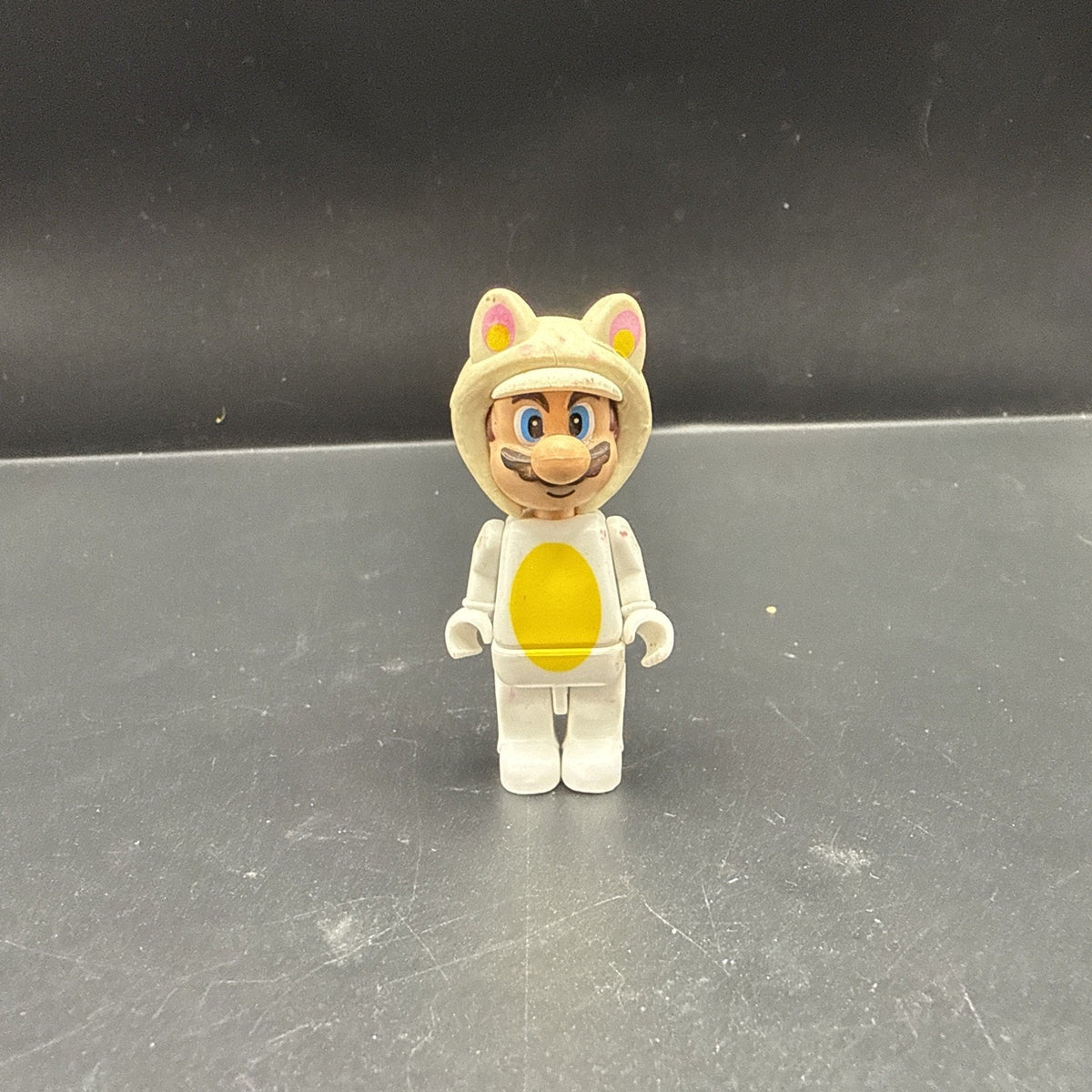 K'NEX Super Mario 3D Land White Tanooki Mario Figure - Loose Invincibility Leaf