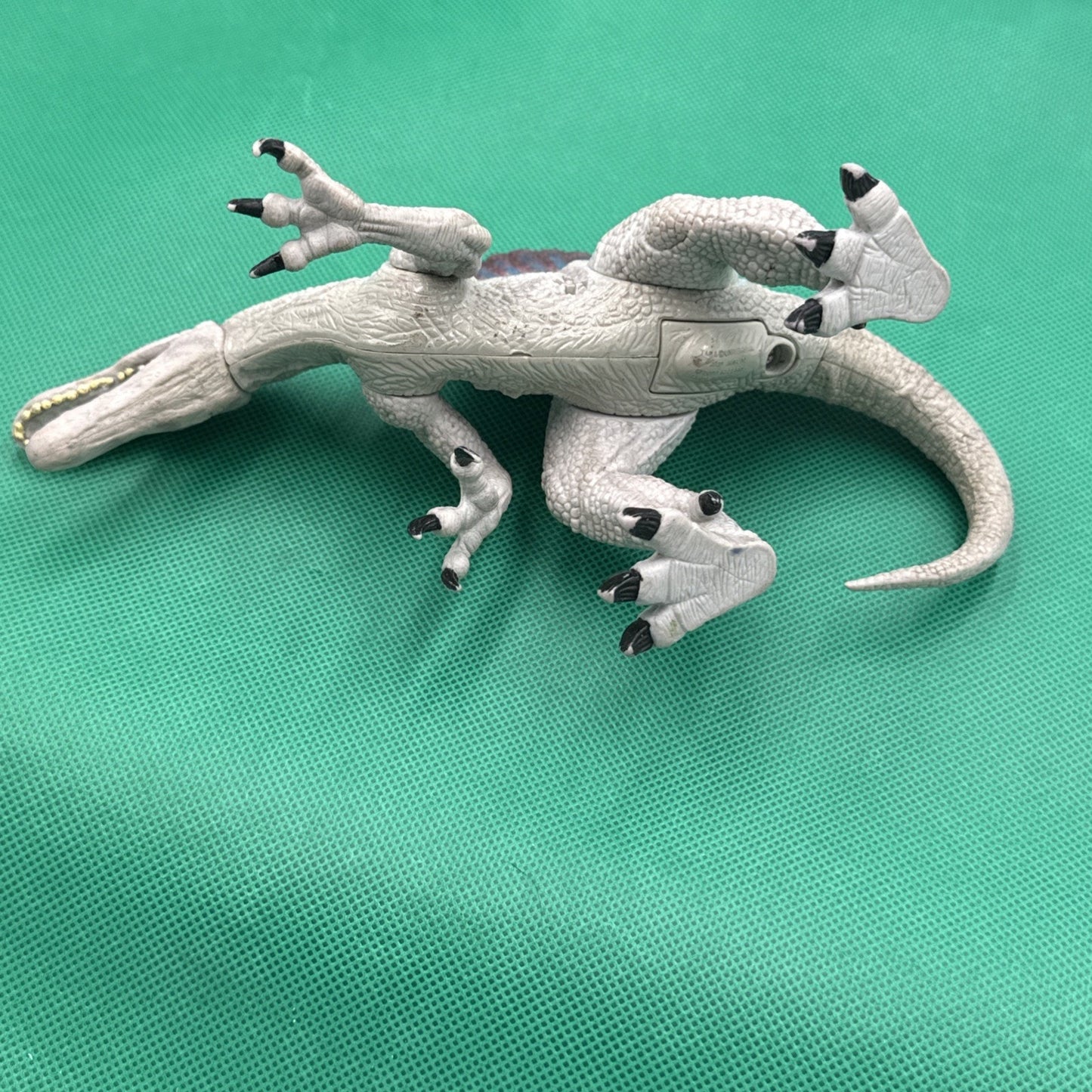 Vintage 2000 Hasbro Jurassic Park III Spinosaurus Dinosaur Action Figure